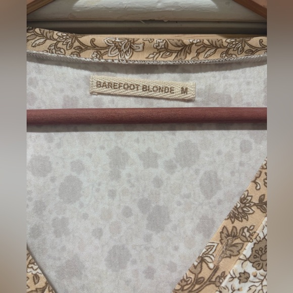 Barefoot Blonde Cropped Long Sleeve Blouse NWOT - Picture 4 of 11